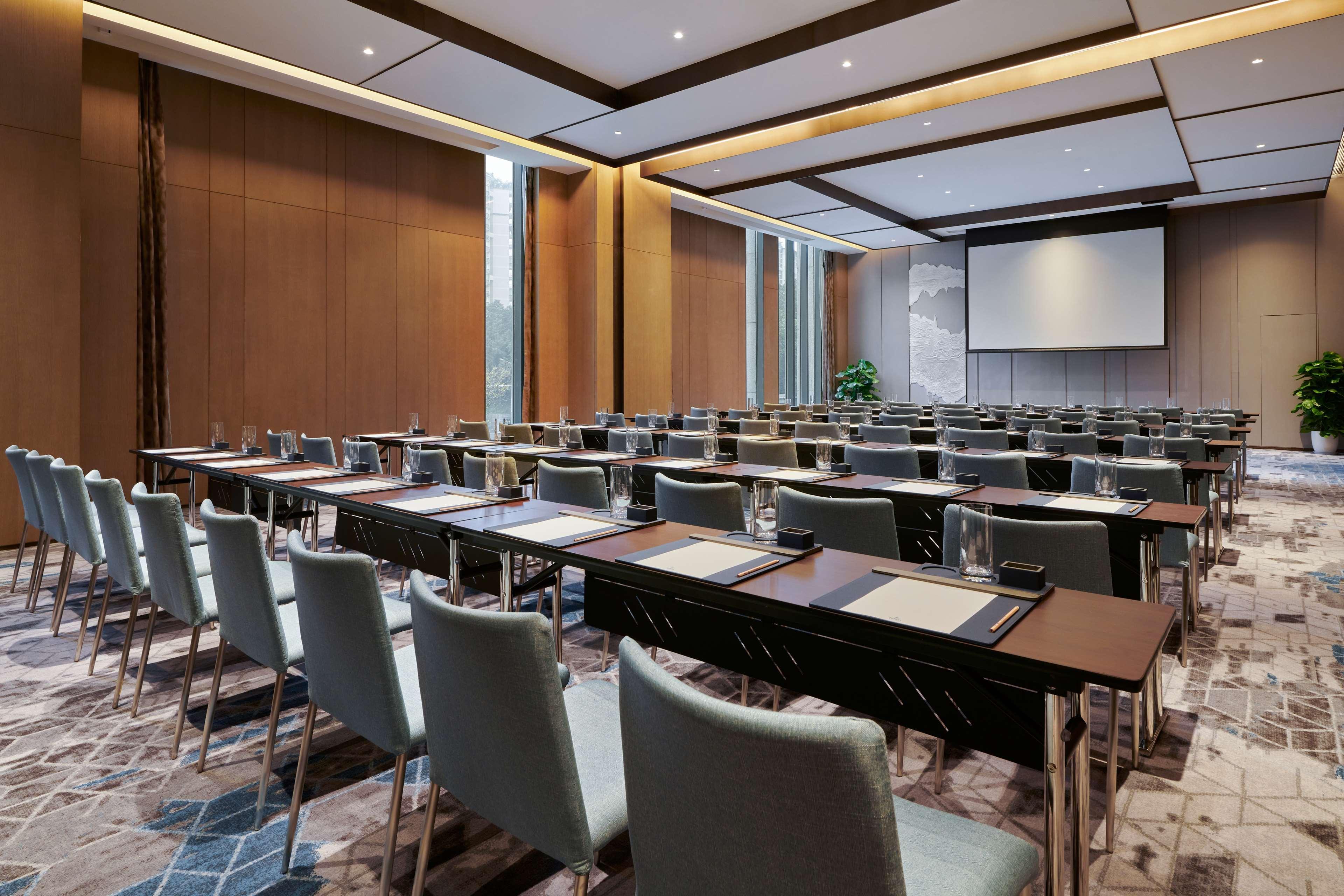 Hilton Chongqing Liangjiang New Area Hotel Exterior photo